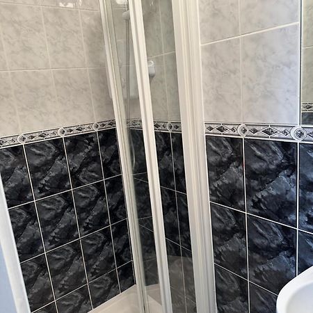 Cosy Room Шеннон Екстер'єр фото